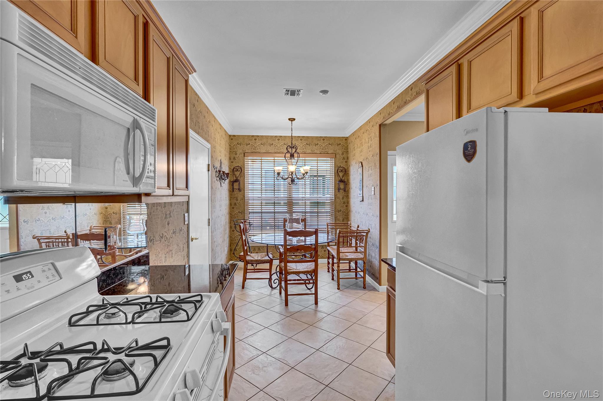 85 Constantine 85 Constantine Way, Mount Sinai, NY 11766