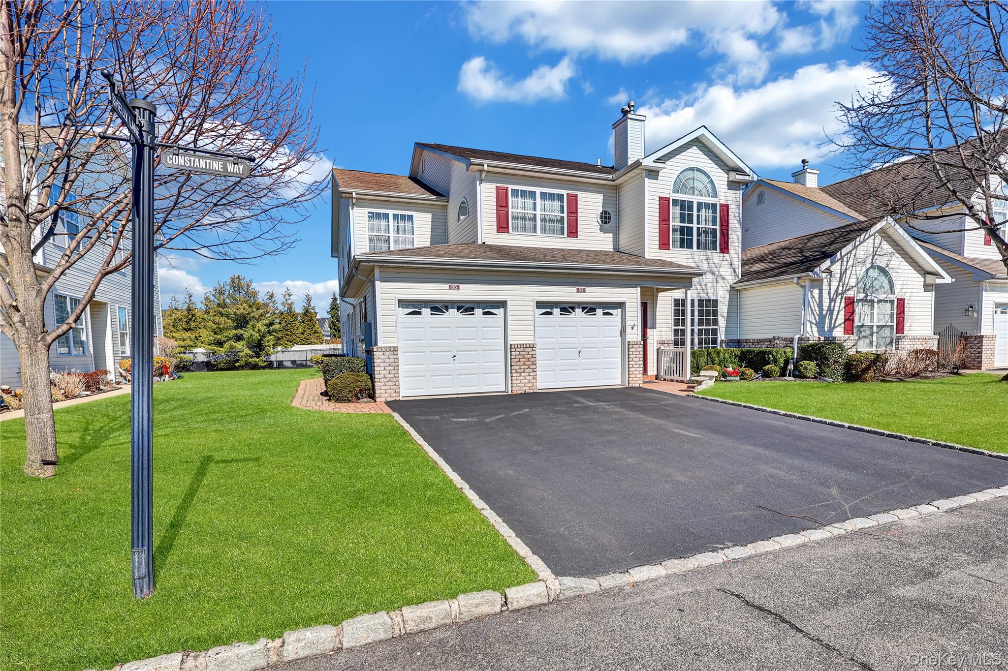 85 Constantine 85 Constantine Way, Mount Sinai, NY 11766