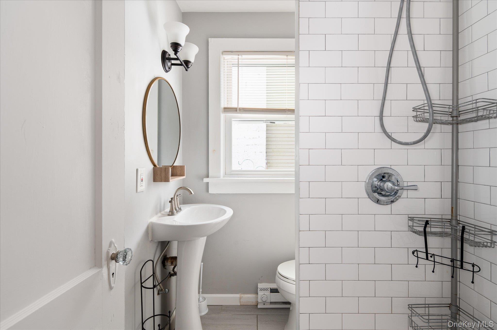 17 Argyle Street, Lake Peekskill, NY 10537