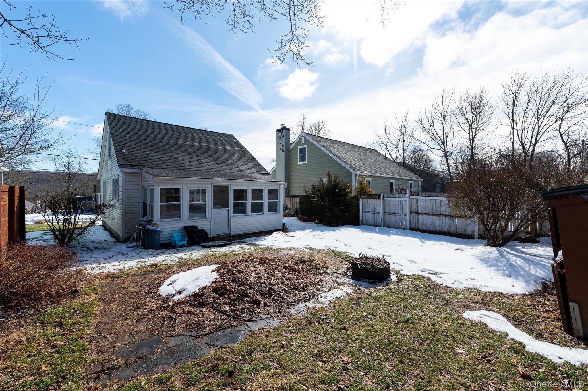 17 Argyle Street, Lake Peekskill, NY 10537