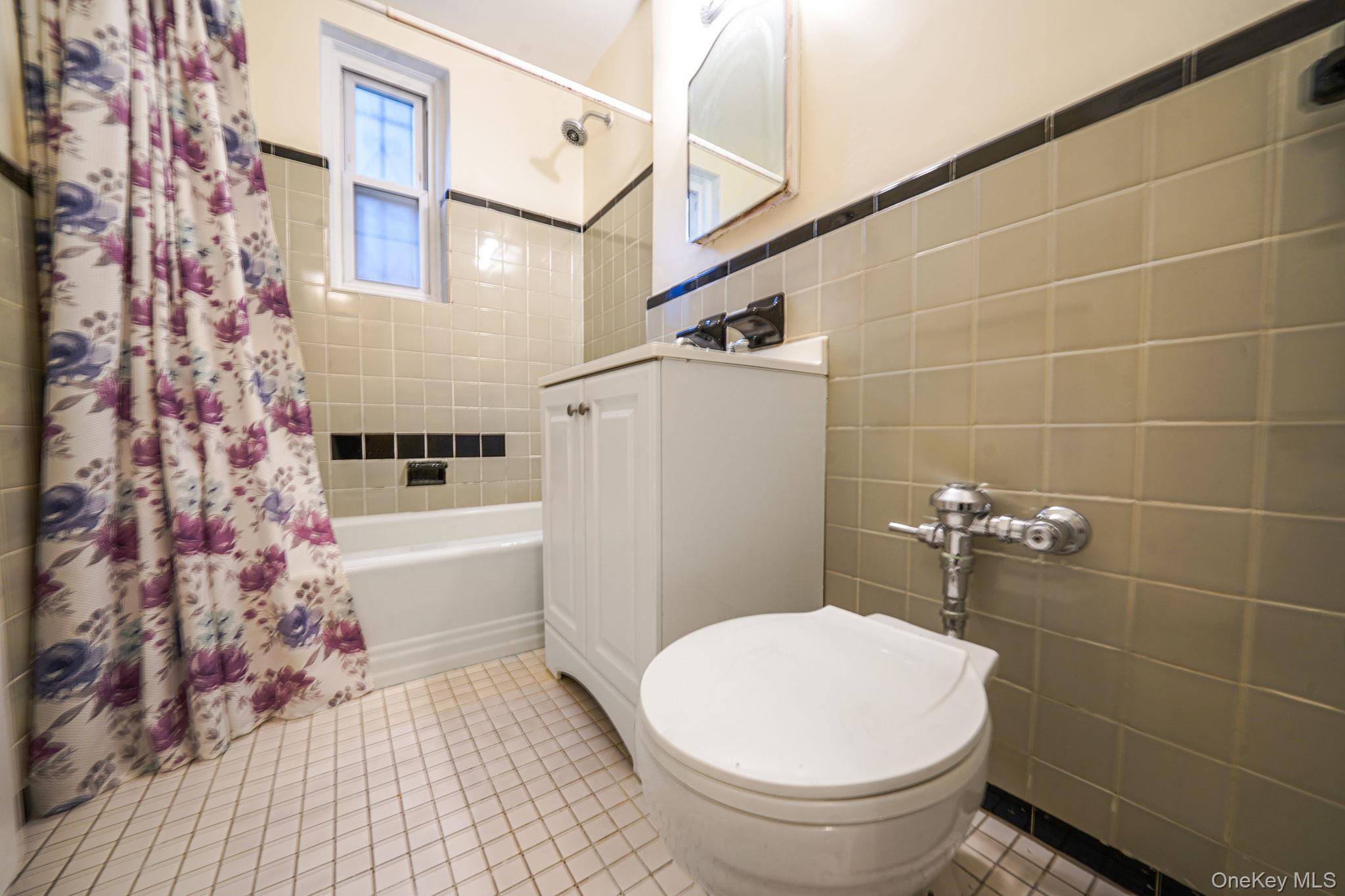 35-40 75th Street # 1B, Jackson Heights, NY 11372