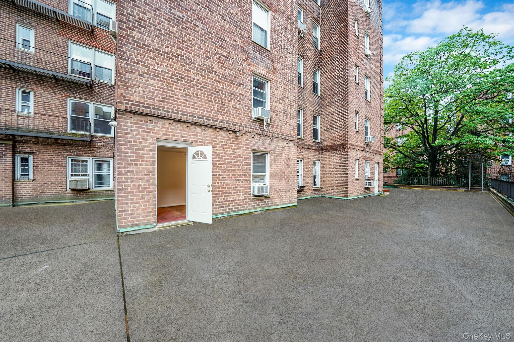 35-40 75th Street # 1B, Jackson Heights, NY 11372