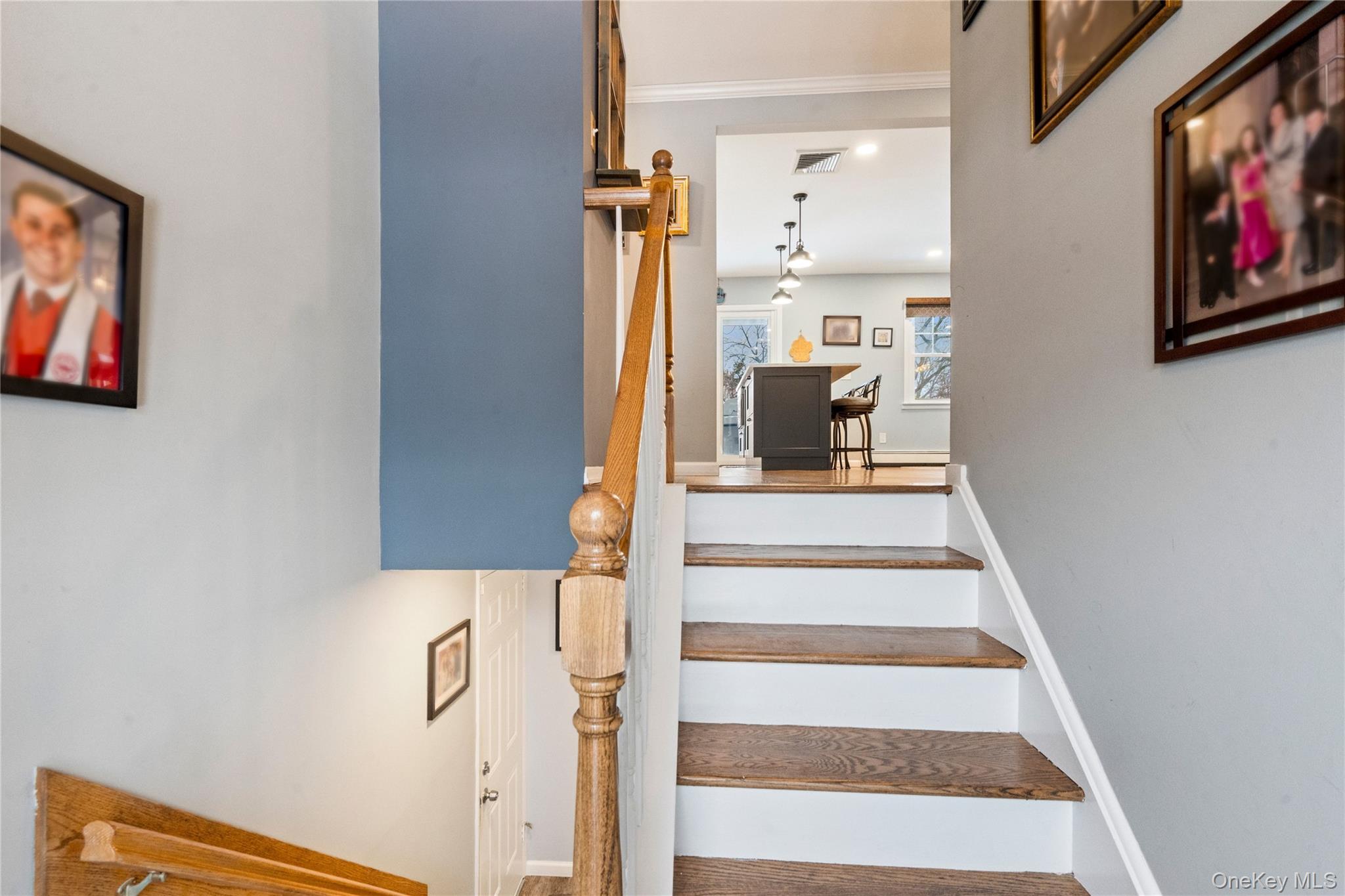 6 Stimson Place, Huntington, NY 11743