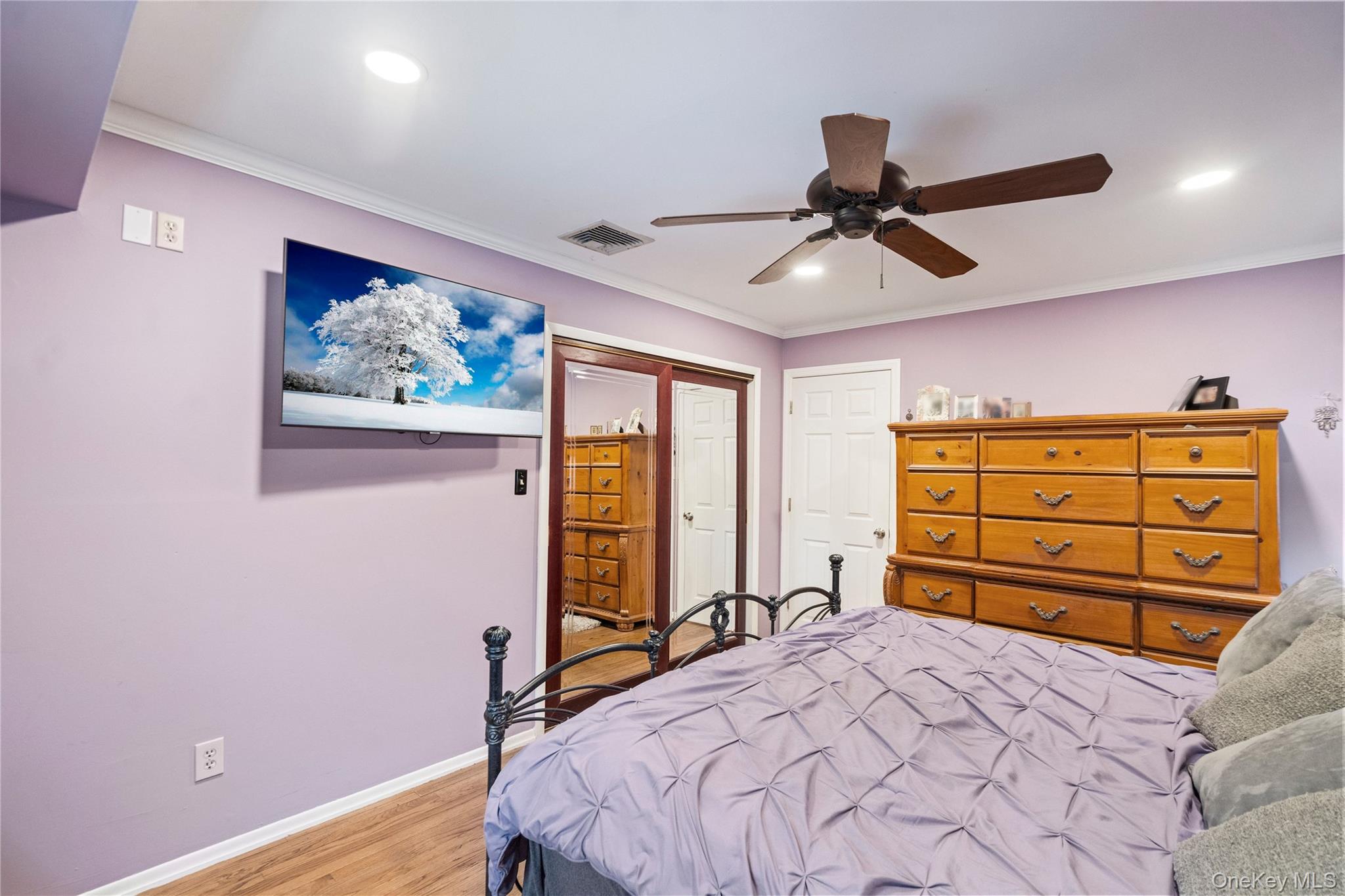 6 Stimson Place, Huntington, NY 11743