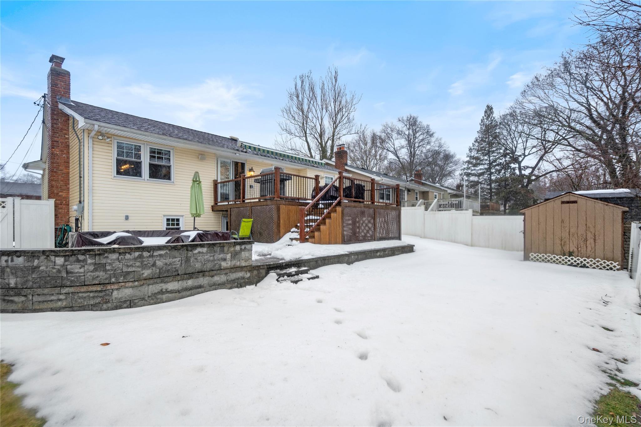 6 Stimson Place, Huntington, NY 11743