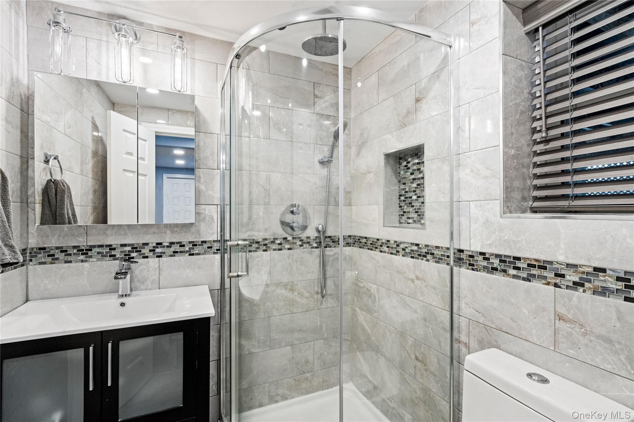 6 Stimson Place, Huntington, NY 11743