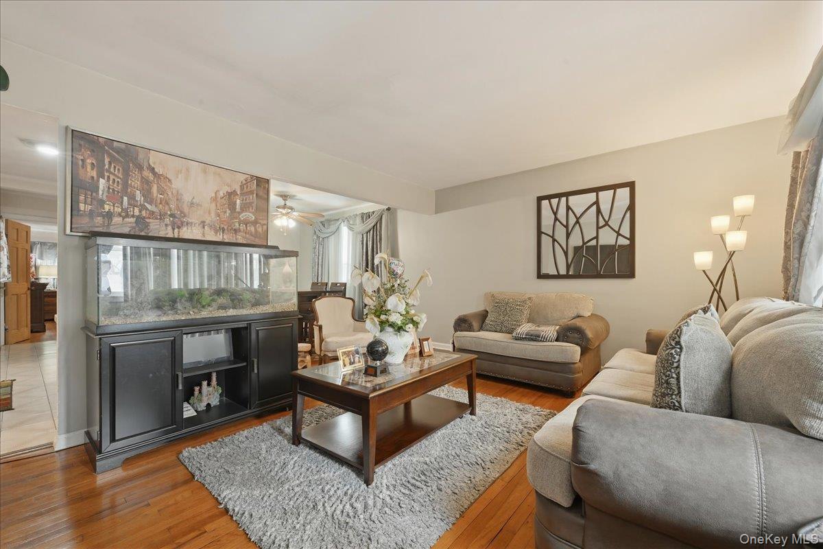 13514 220th Street, Laurelton, NY 11413