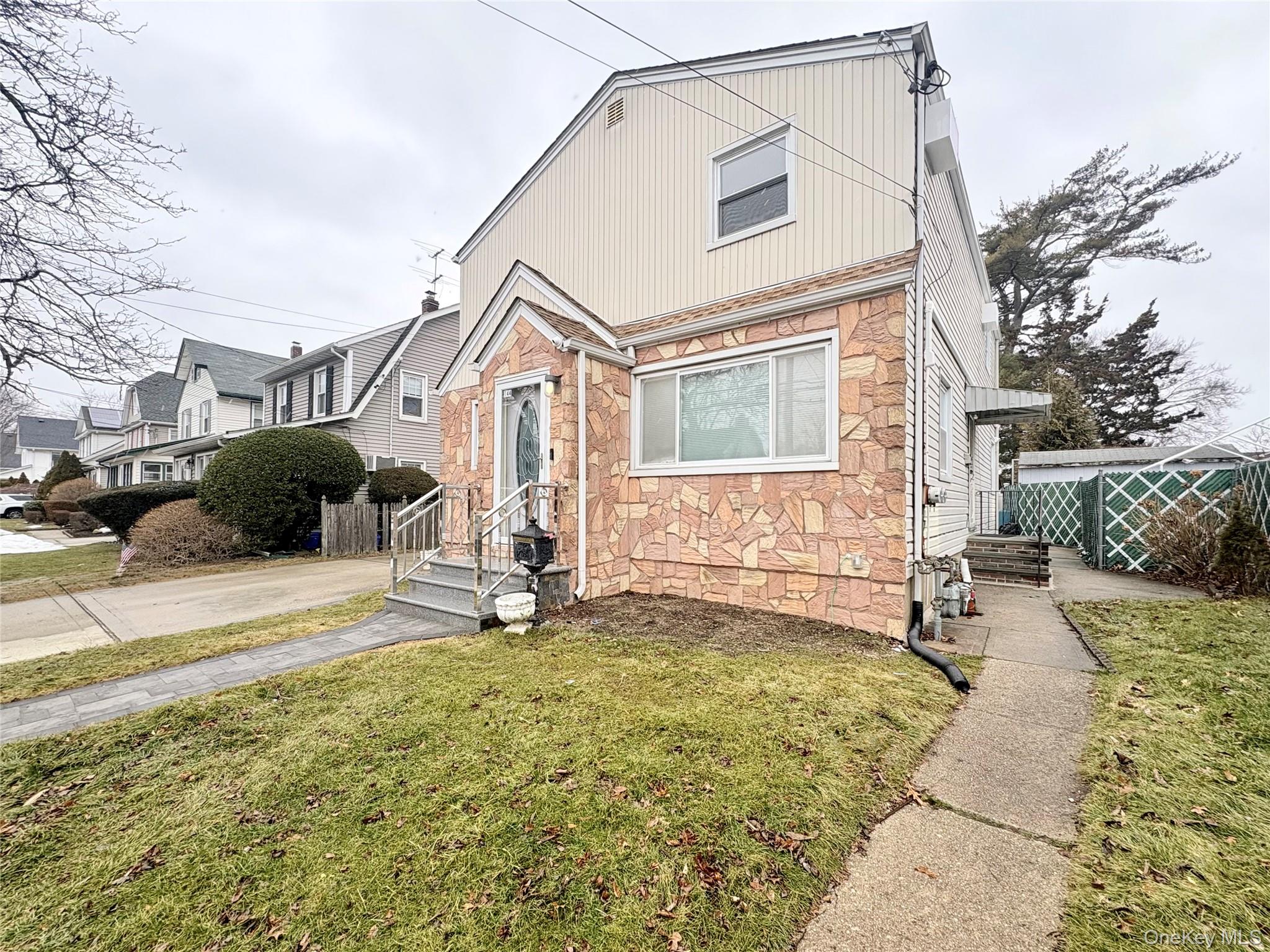 East Rockaway, NY 11563