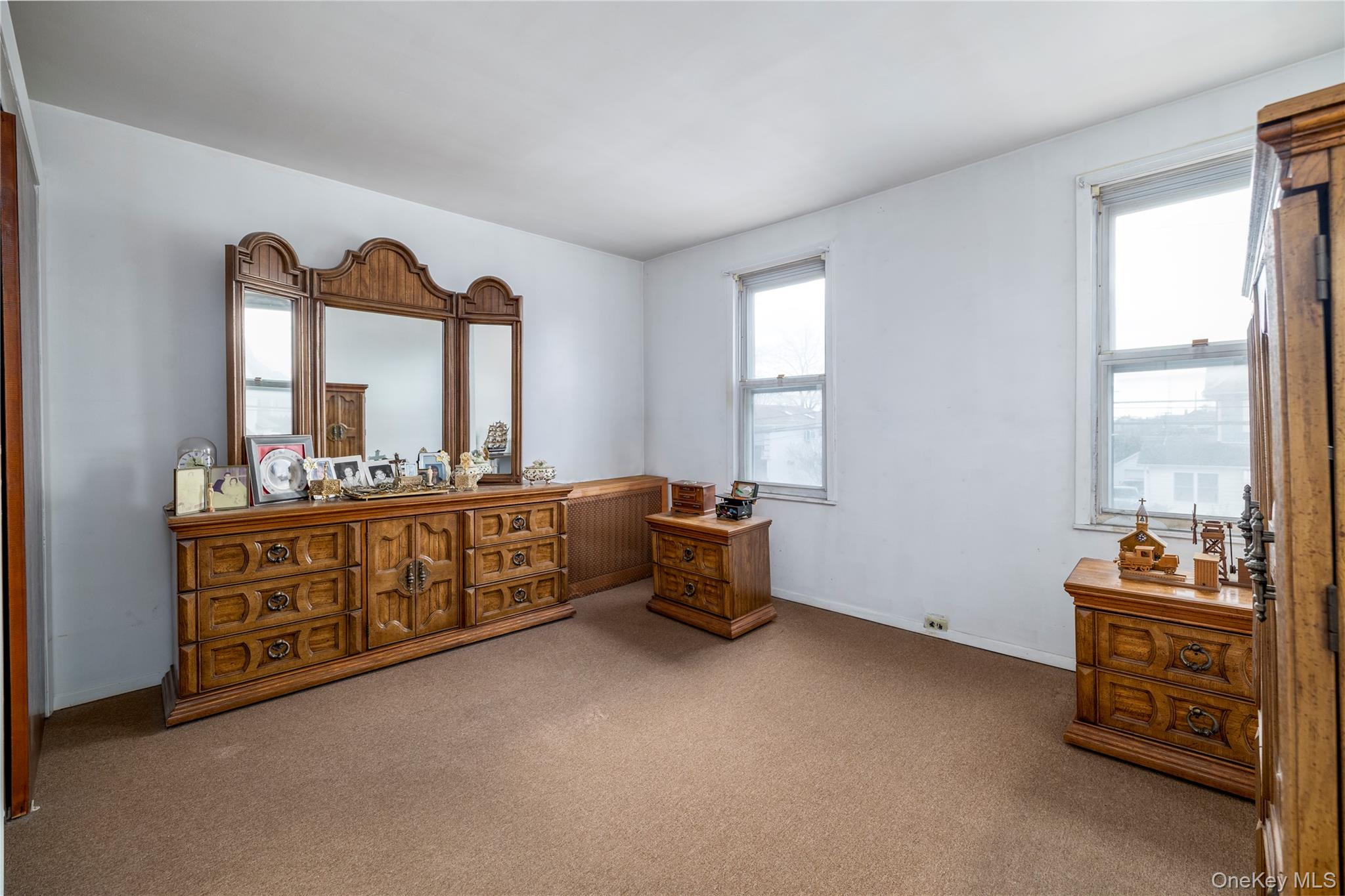 21 Washington Avenue, Lynbrook, NY 11563