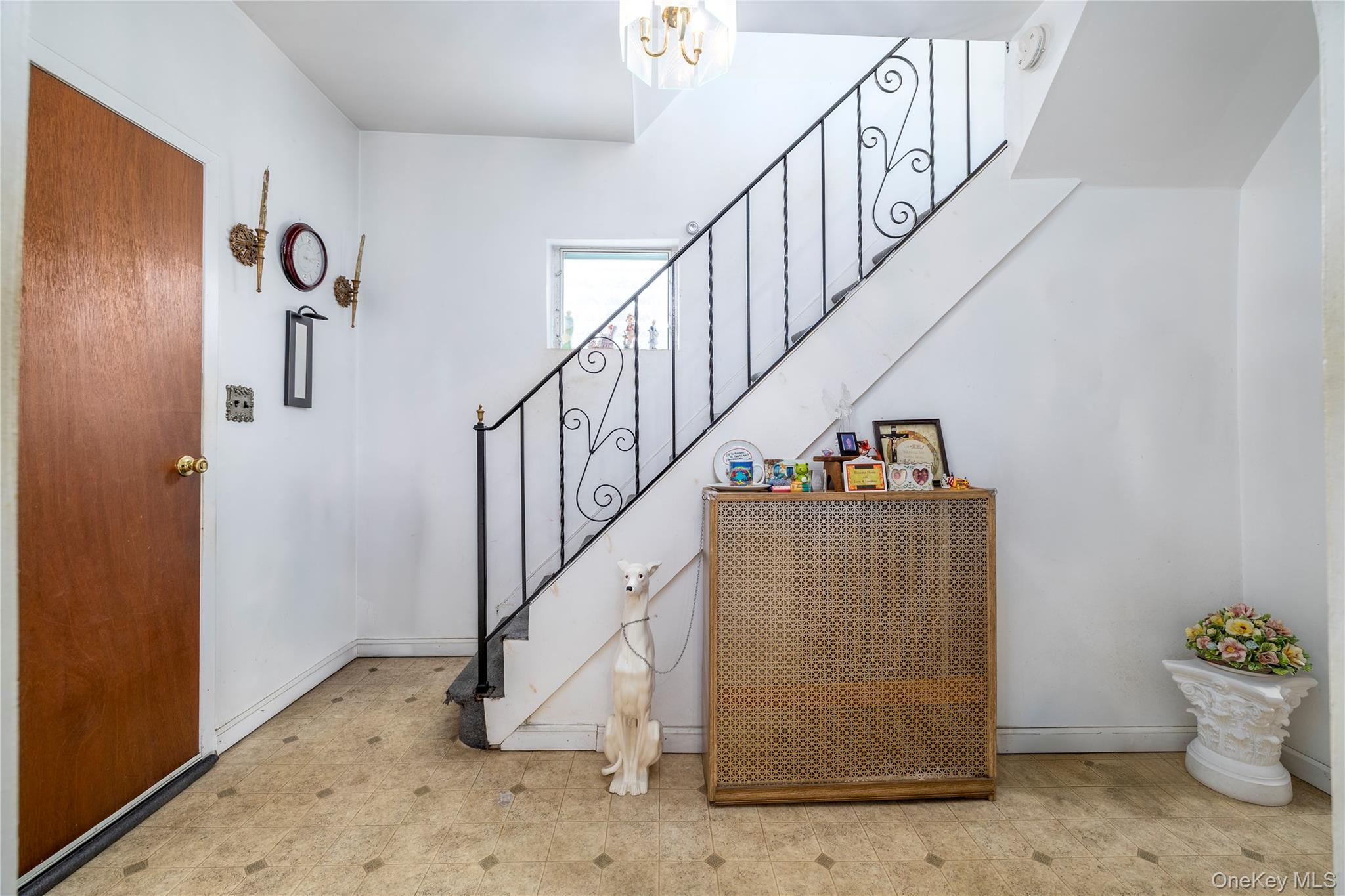 21 Washington Avenue, Lynbrook, NY 11563