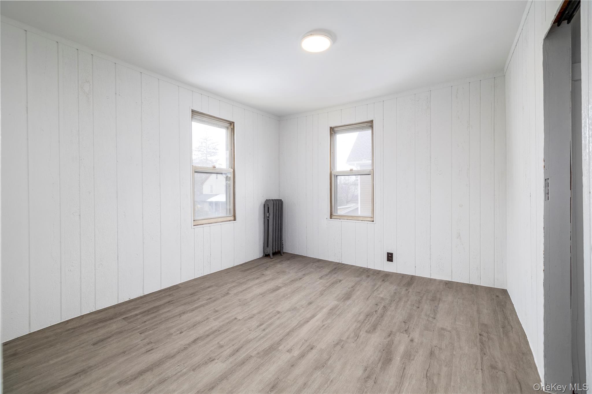 21 Washington Avenue, Lynbrook, NY 11563