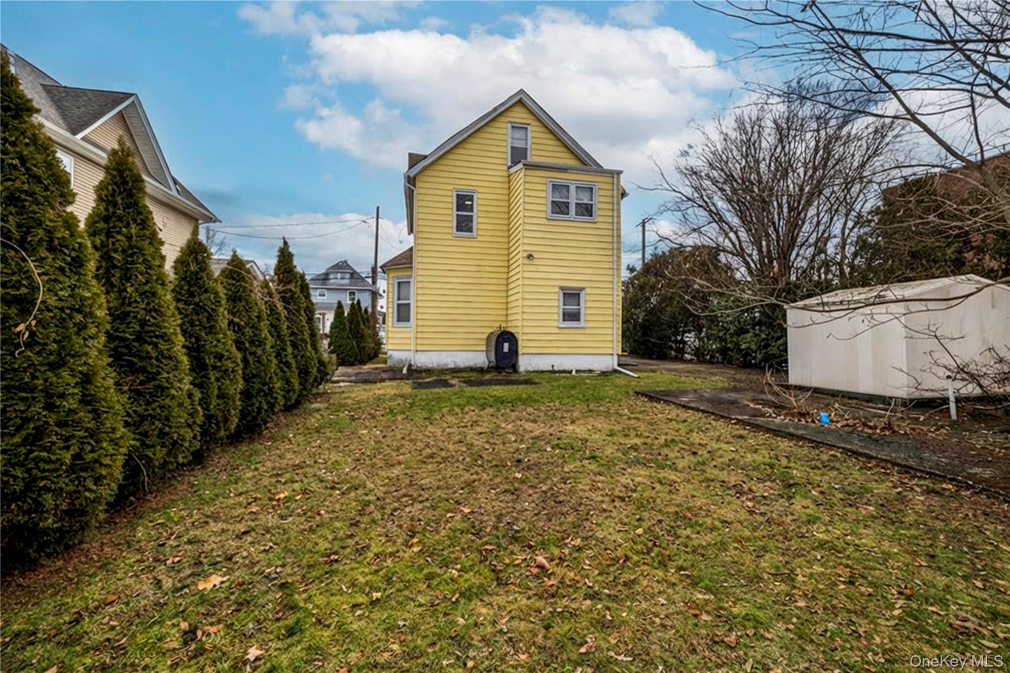 21 Washington Avenue, Lynbrook, NY 11563