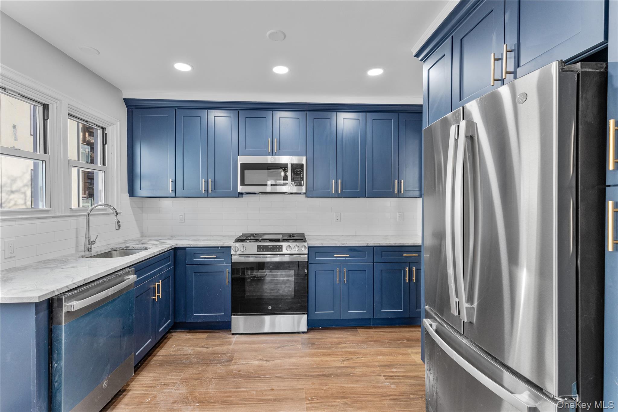 840 E Broadway # upper, Long Beach, NY 11561