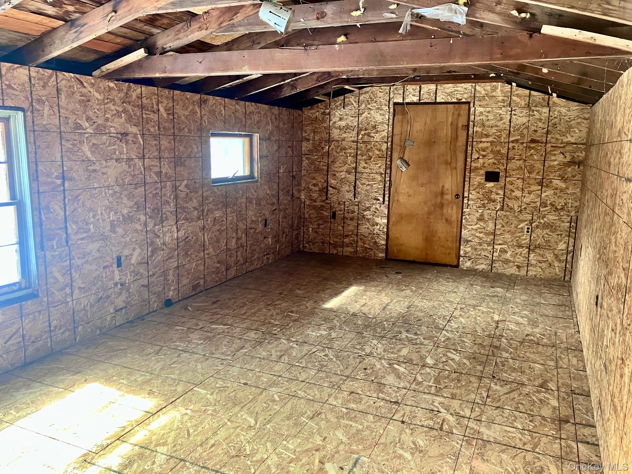 87 W Peenpack Trail, Sparrowbush, NY 12780