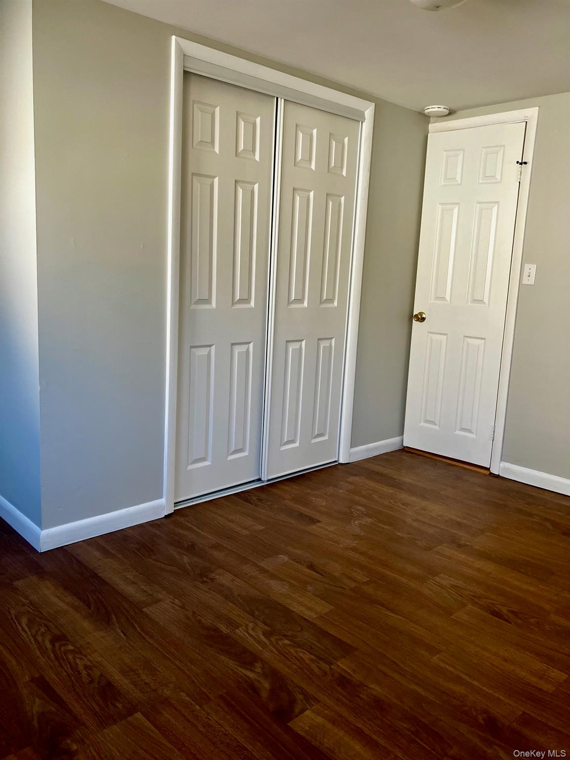 87 W Peenpack Trail, Sparrowbush, NY 12780