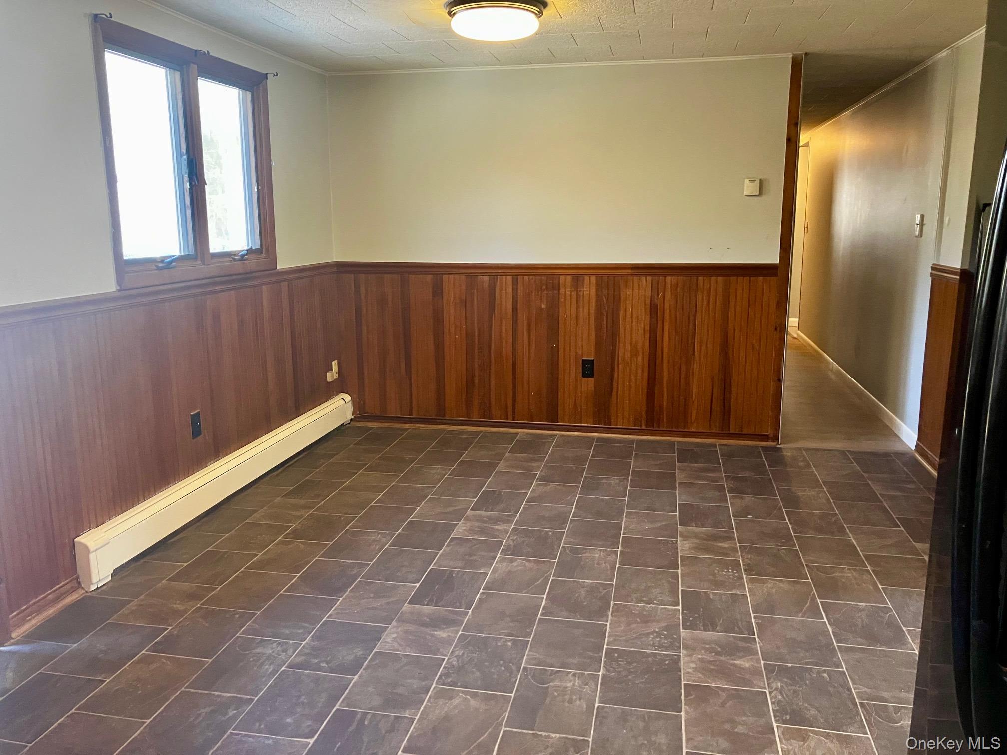 87 W Peenpack Trail, Sparrowbush, NY 12780