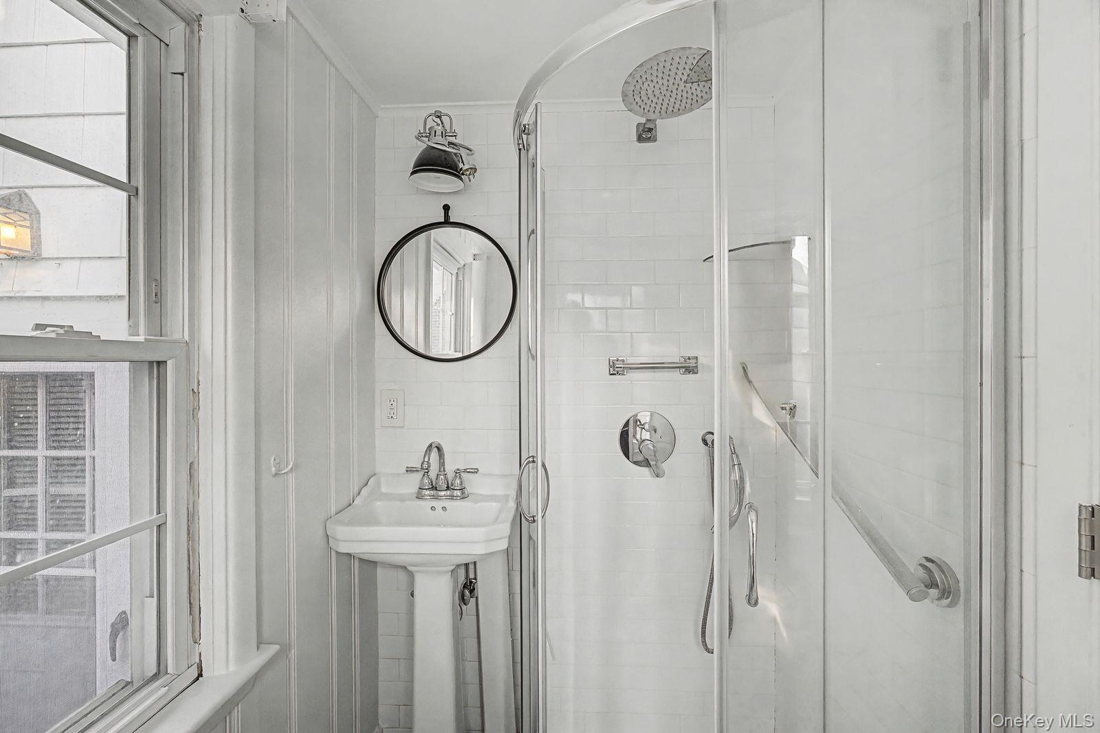 91 Ireland Place, Amityville, NY 11701