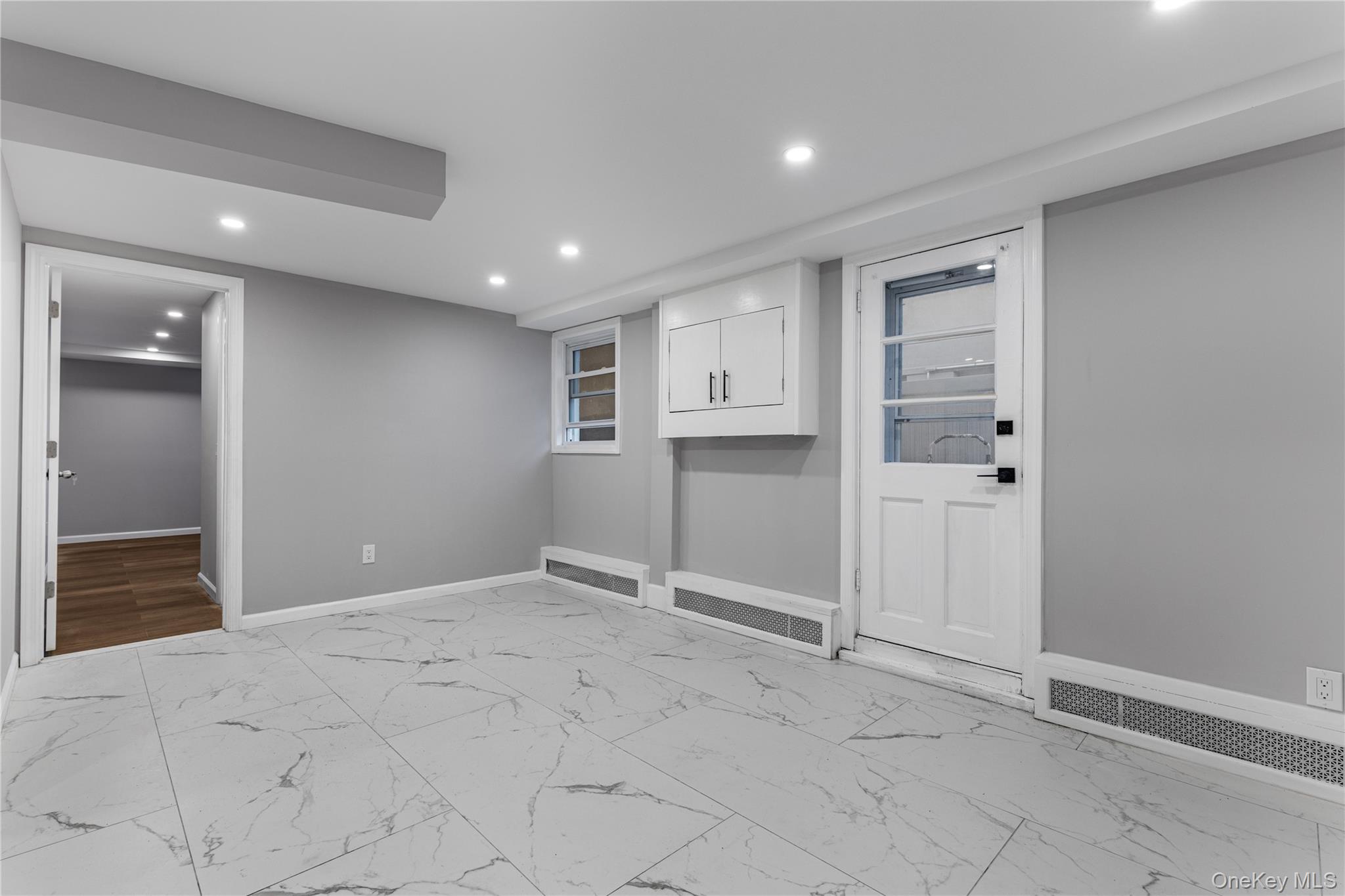 840 E Broadway # lower, Long Beach, NY 11561