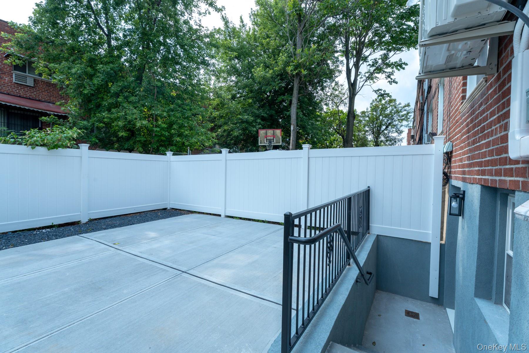 982 E 106th Street, Brooklyn, NY 11236