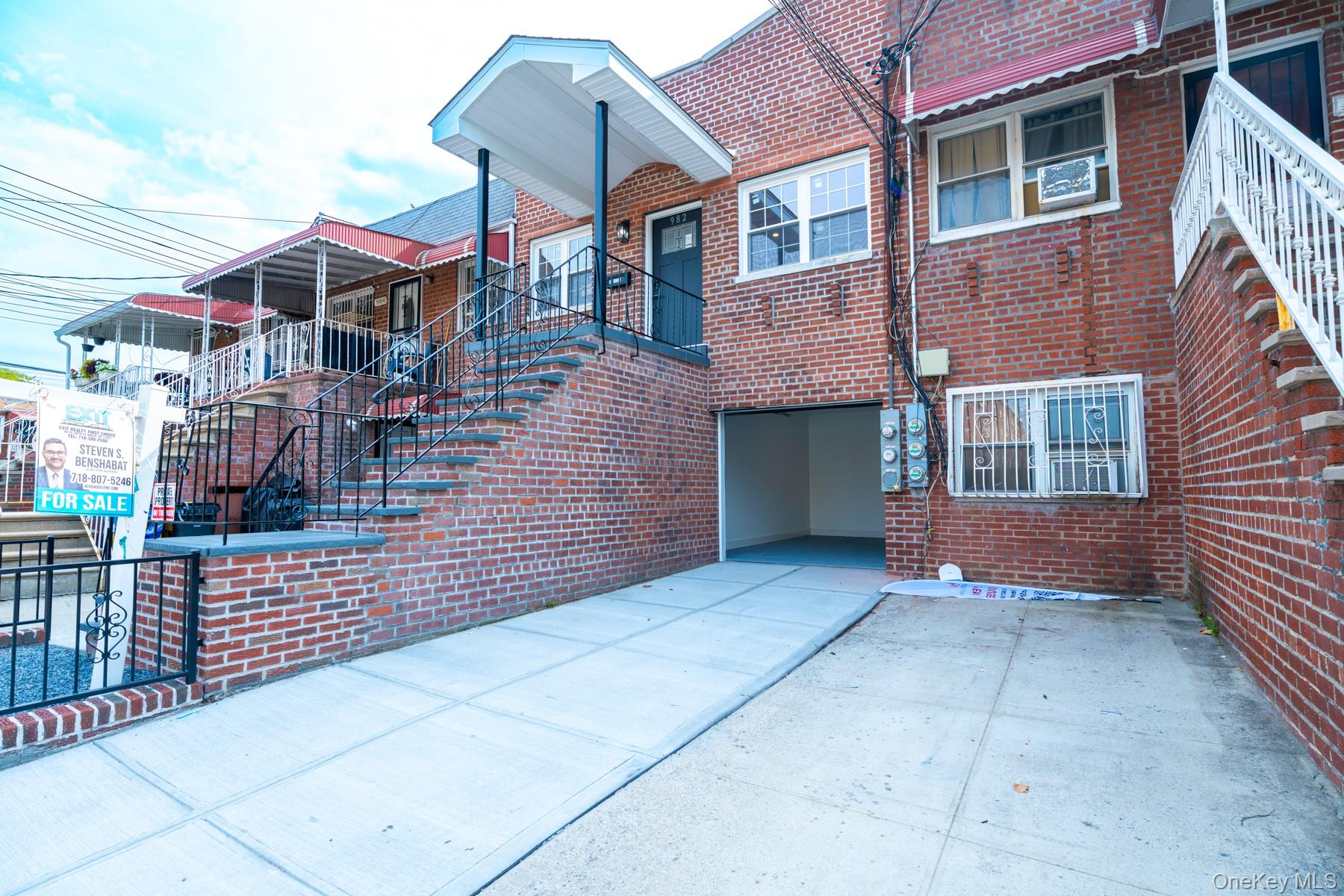 982 E 106th Street, Brooklyn, NY 11236