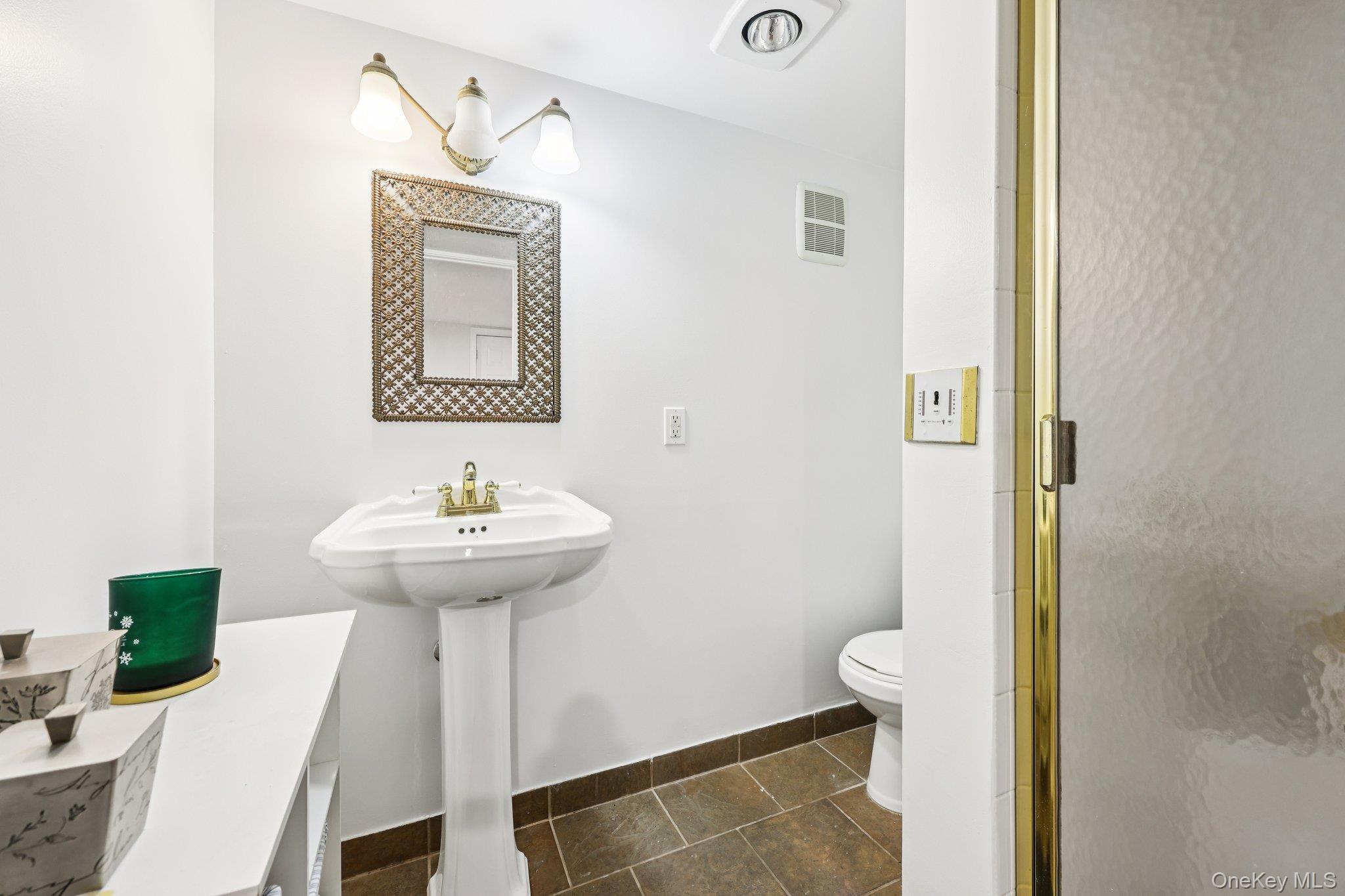 6 Carol Lane, Mamaroneck, NY 10543