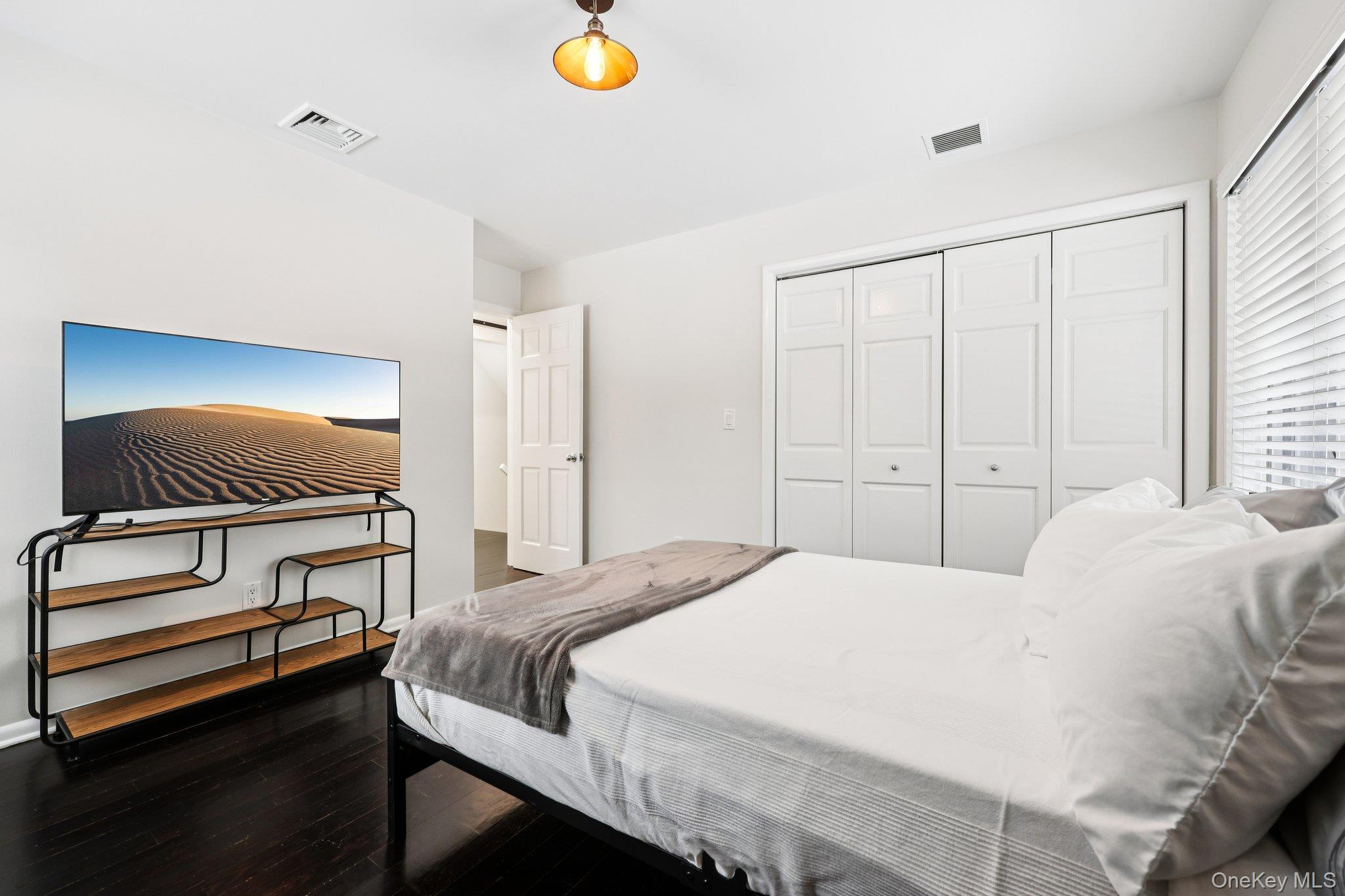 6 Carol Lane, Mamaroneck, NY 10543