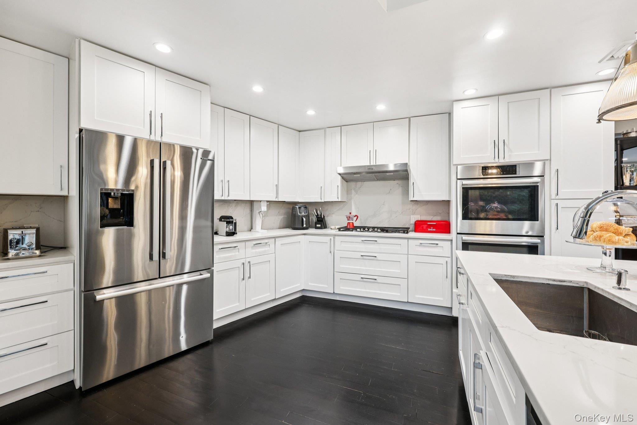 6 Carol Lane, Mamaroneck, NY 10543