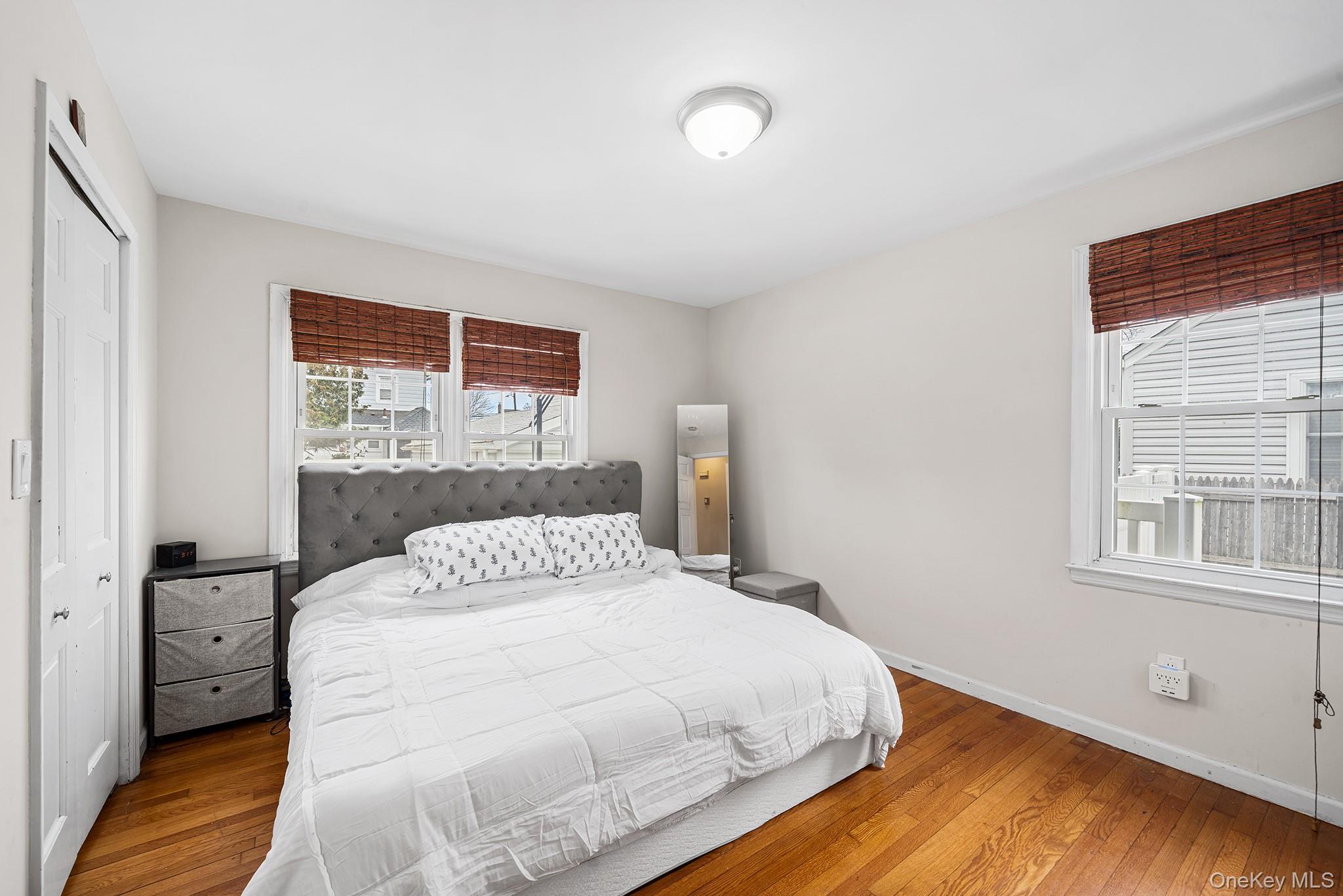 7 Cambridge Avenue, Bethpage, NY 11714