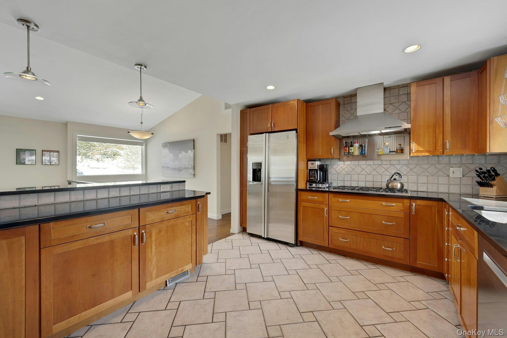 32 Penny Lane, Scarsdale, NY 10583