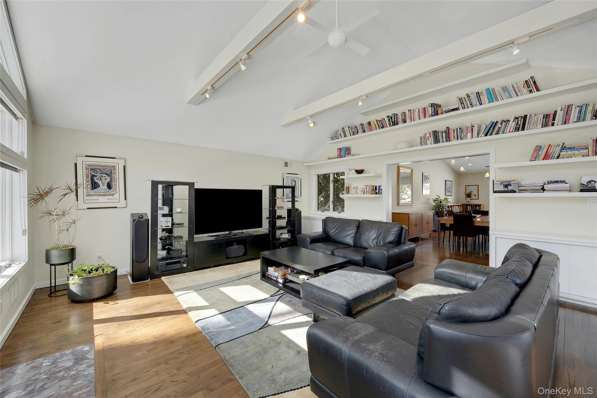 32 Penny Lane, Scarsdale, NY 10583