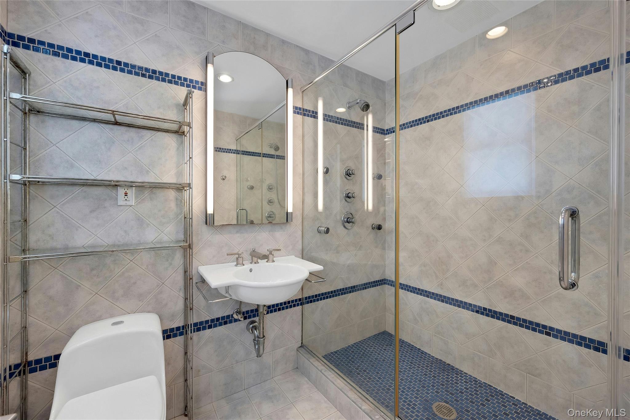 32 Penny Lane, Scarsdale, NY 10583