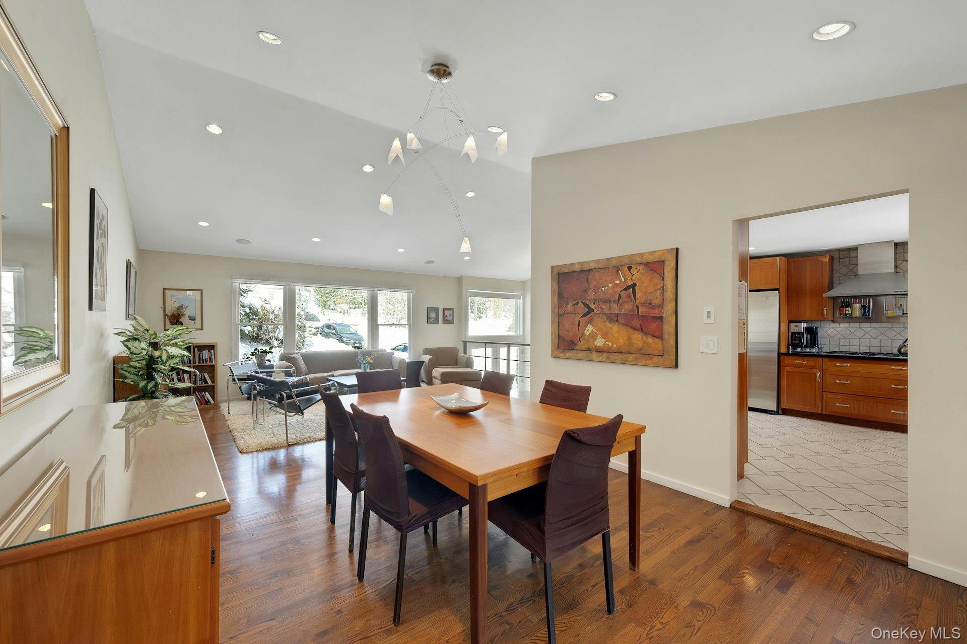 32 Penny Lane, Scarsdale, NY 10583