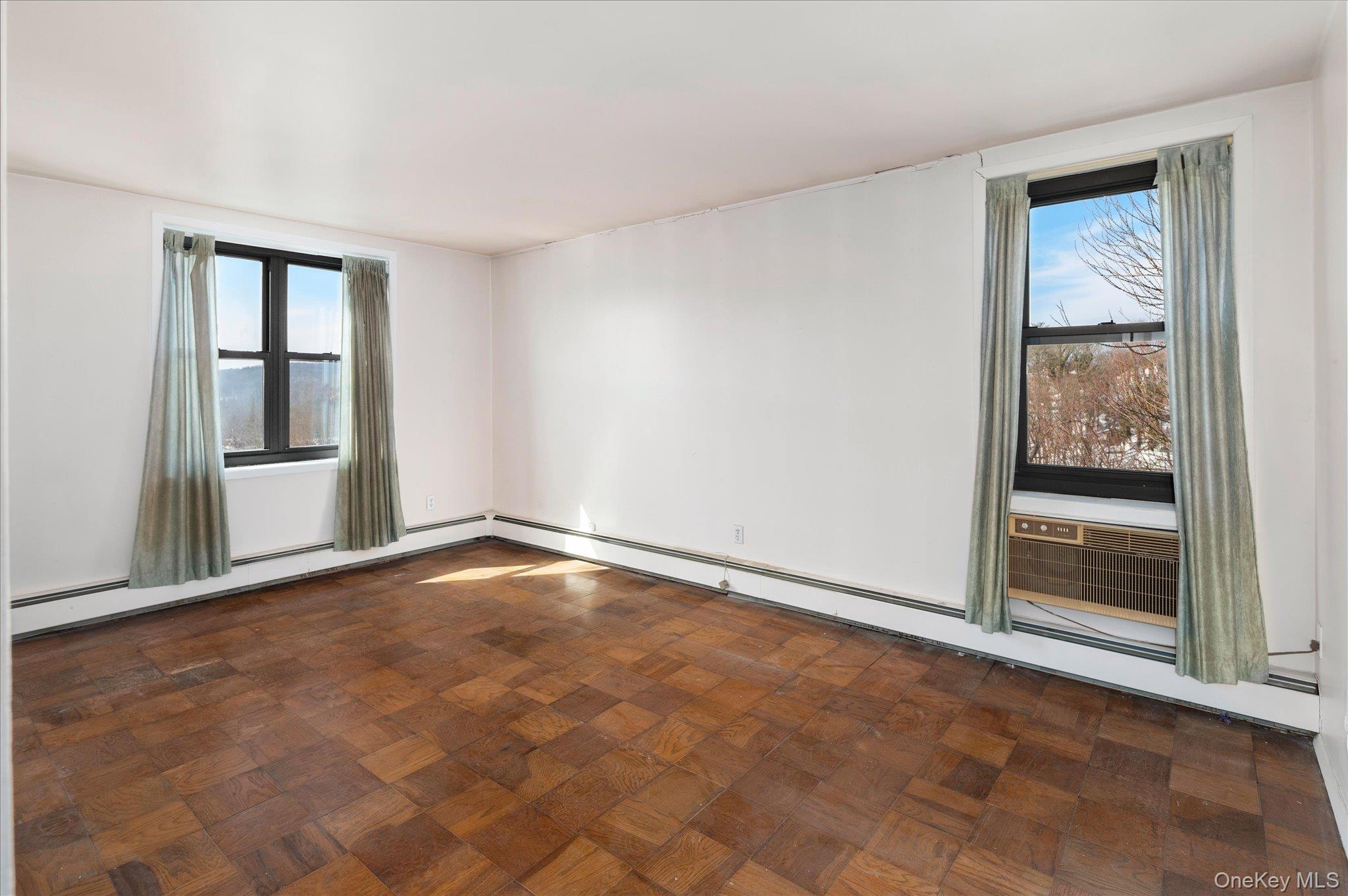 25 Stewart Place # 716, Mount Kisco, NY 10549