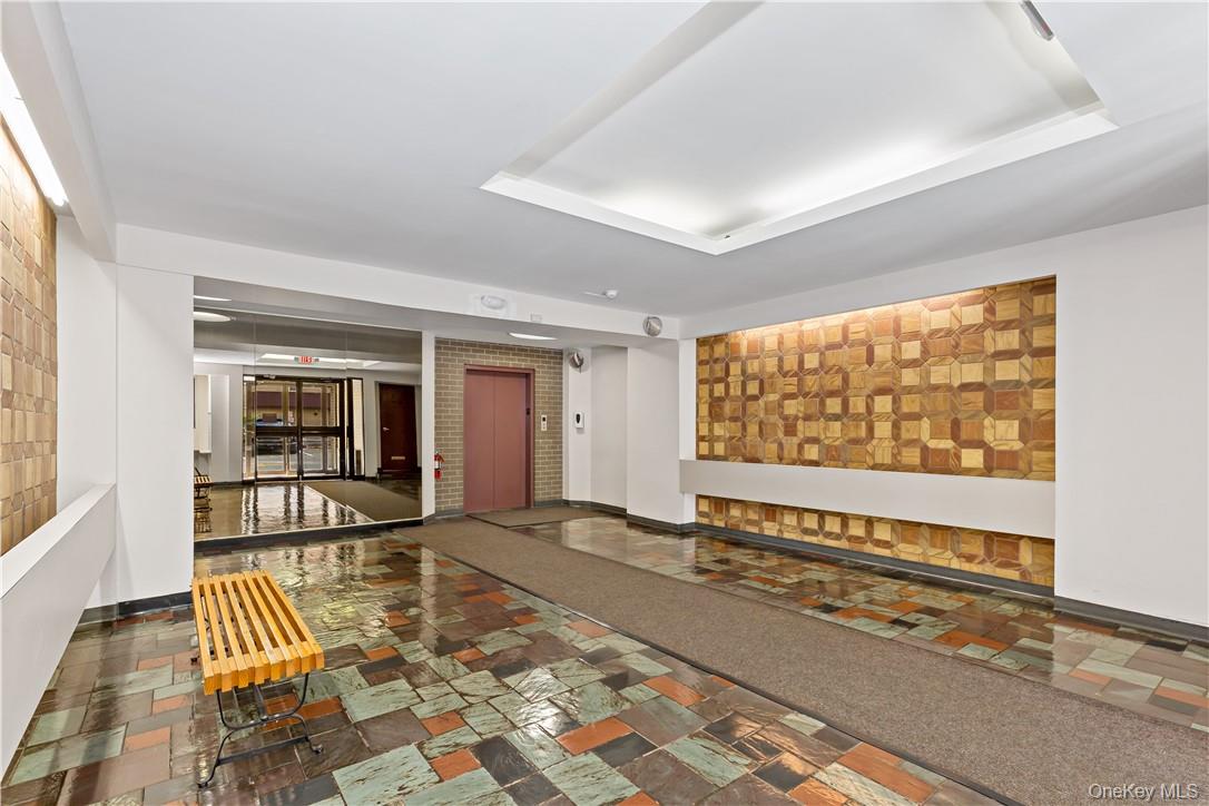 25 Stewart Place # 716, Mount Kisco, NY 10549