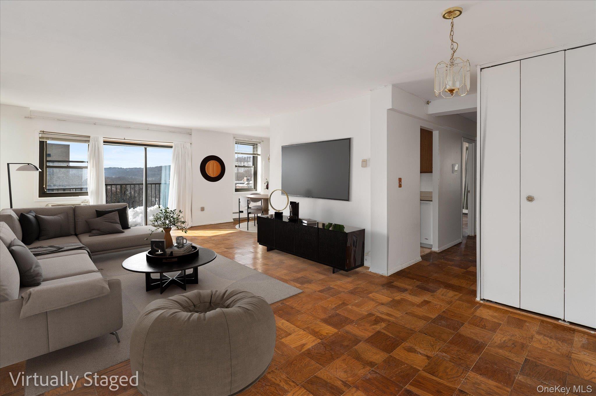 25 Stewart Place # 716, Mount Kisco, NY 10549