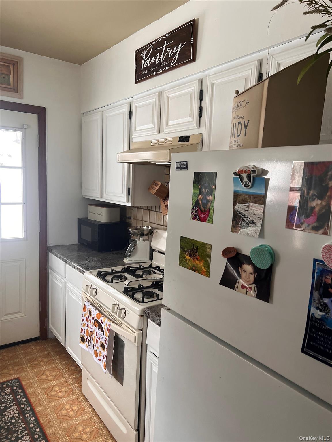 206 Lakeview Road, Wappingers Falls, NY 12590