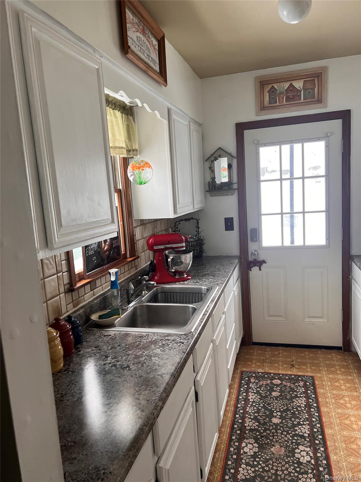 206 Lakeview Road, Wappingers Falls, NY 12590