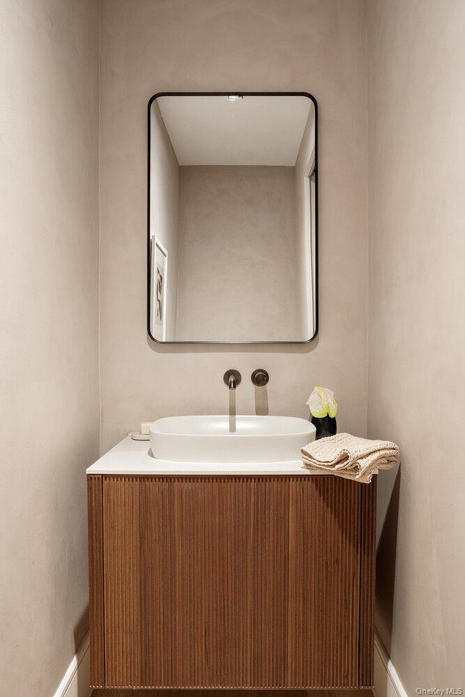 28 HERBERT Street # 5B, Brooklyn, NY 11222