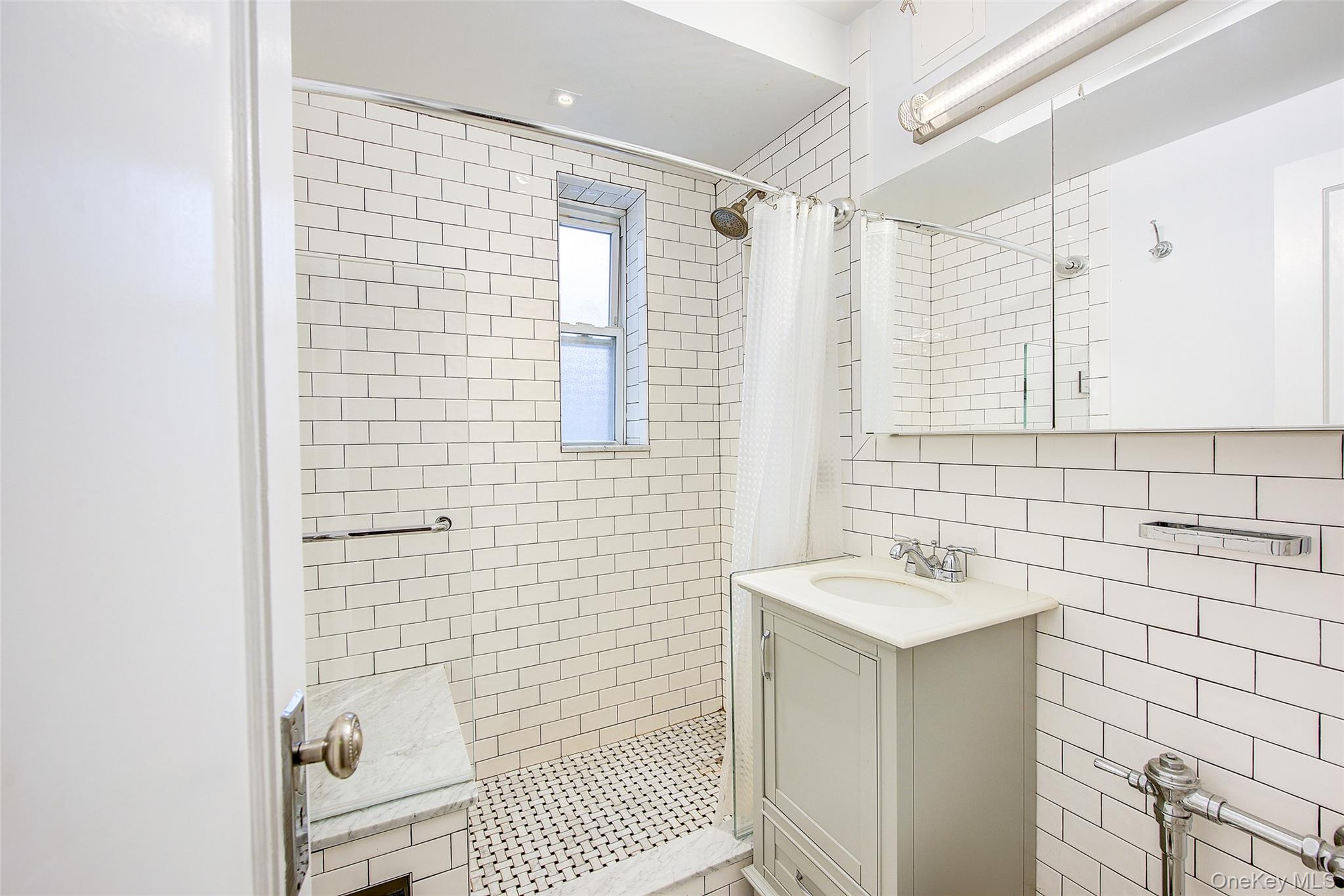 110-55 72 Road # 601, Forest Hills, NY 11375