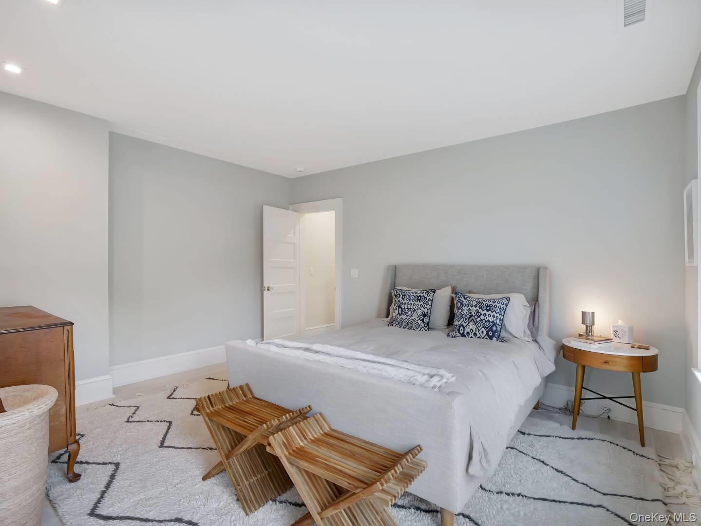 7 Ocean Avenue, Quogue, NY 11959