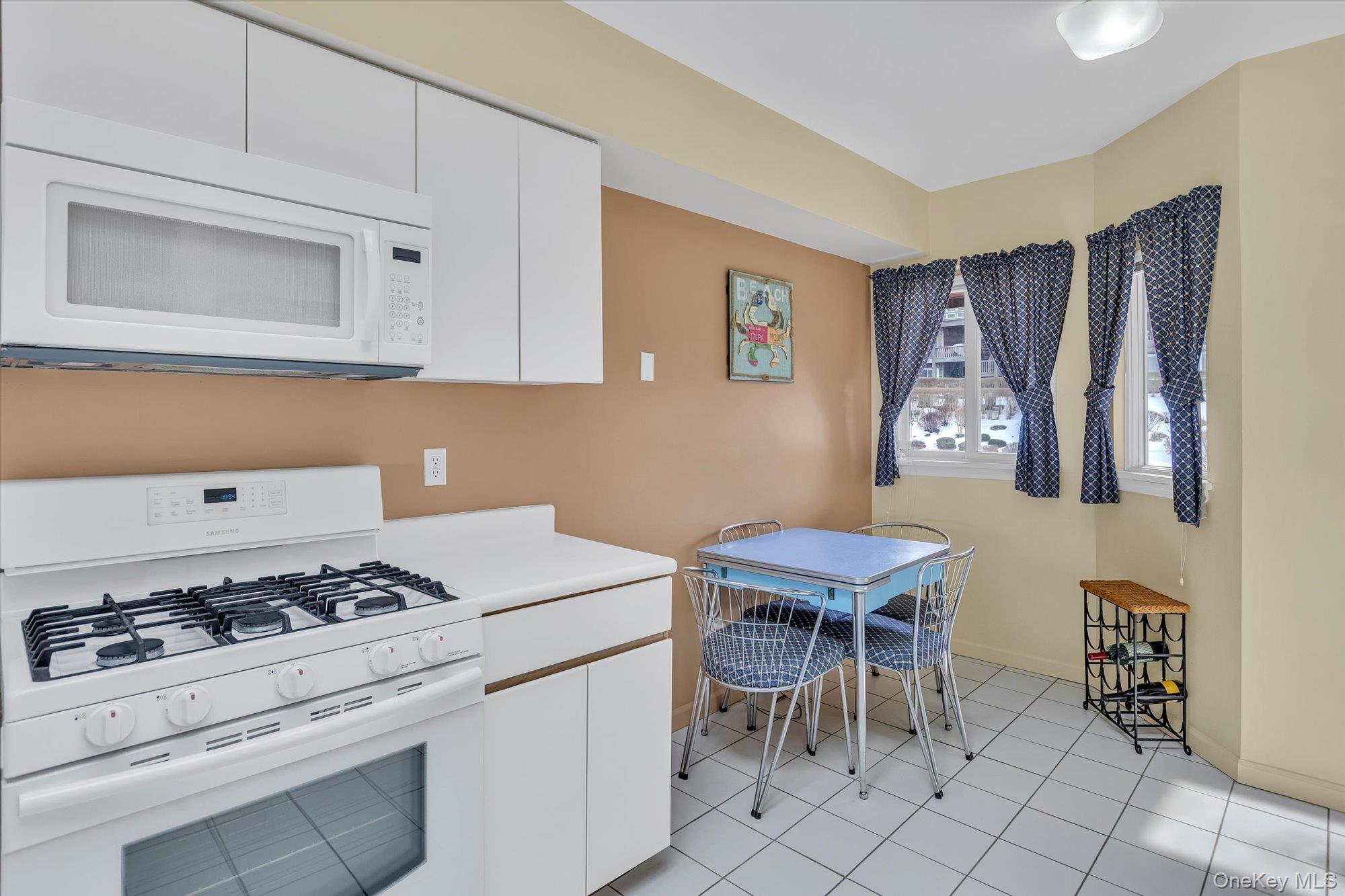 312 Fox Hill Drive, Baiting Hollow, NY 11933