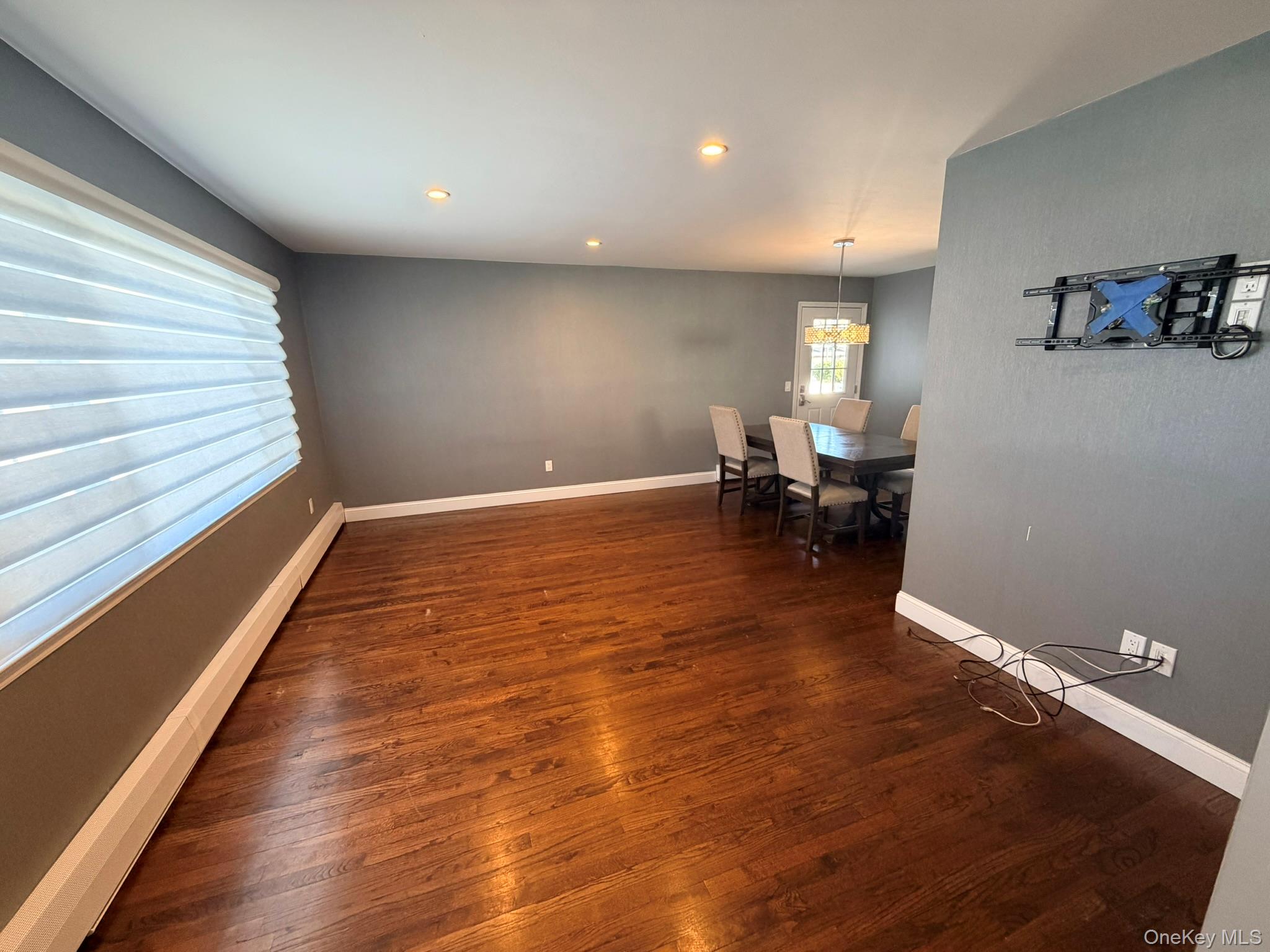 2002 City Avenue, Merrick, NY 11566