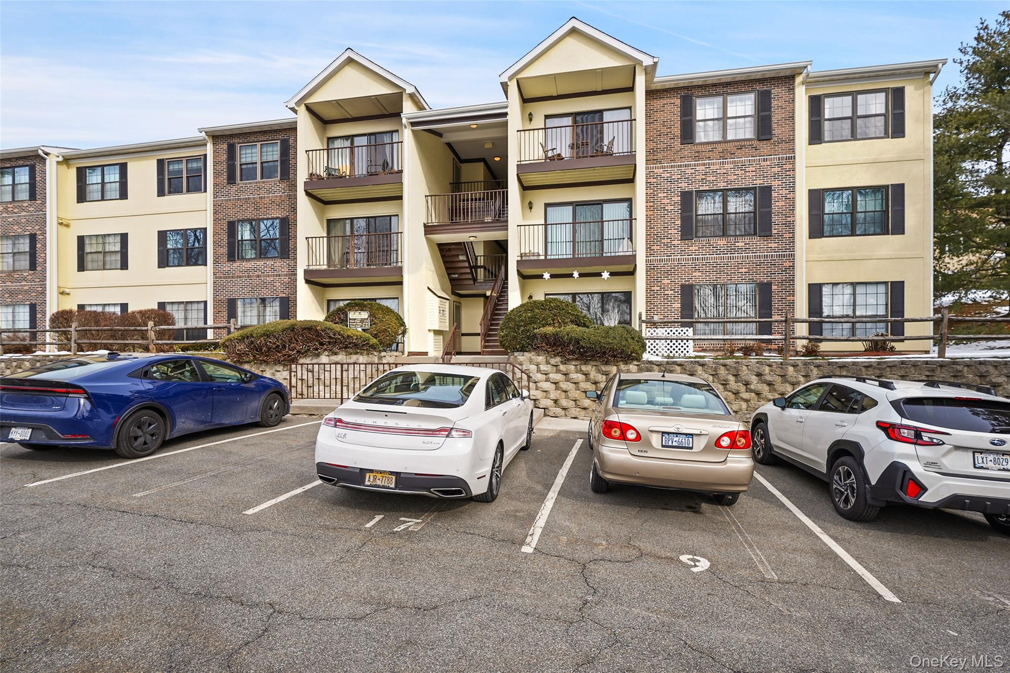 4 Nottingham Circle, Peekskill, NY 10566