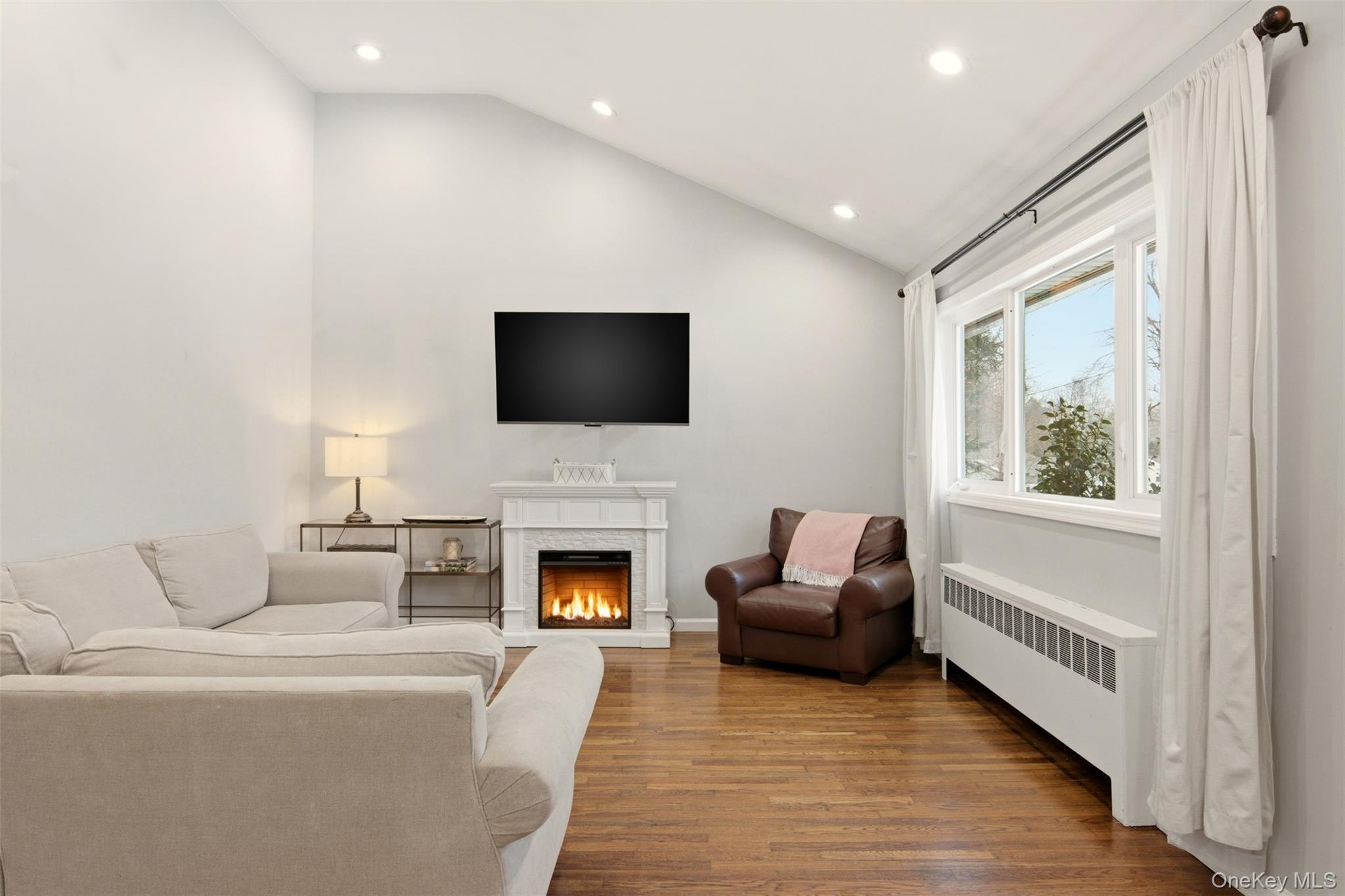 23 Gay Lore Drive, Huntington, NY 11743