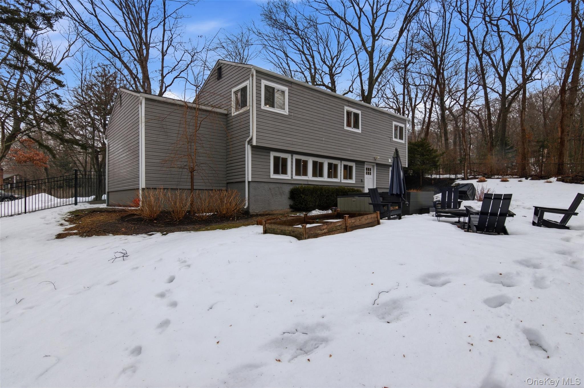 23 Gay Lore Drive, Huntington, NY 11743