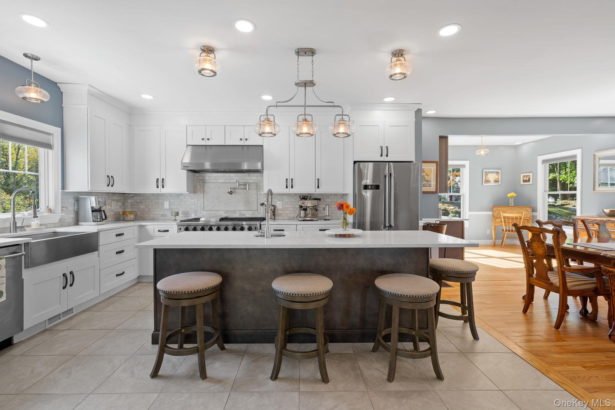 42 Colonial Avenue, Warwick, NY 10990