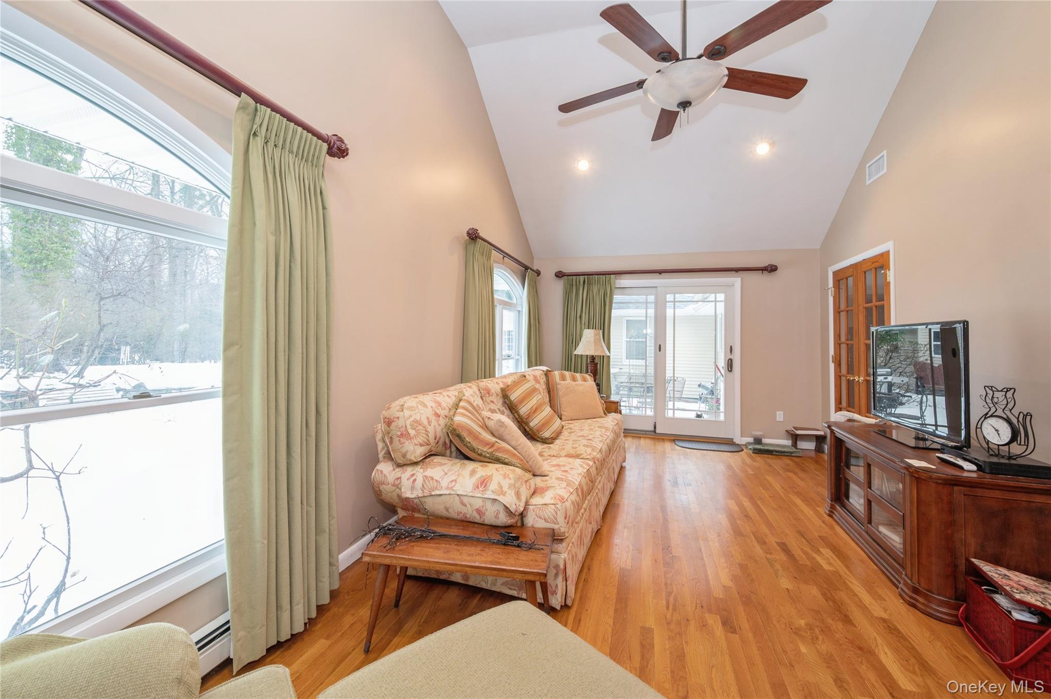 9 Elm Lane, Stony Brook, NY 11790