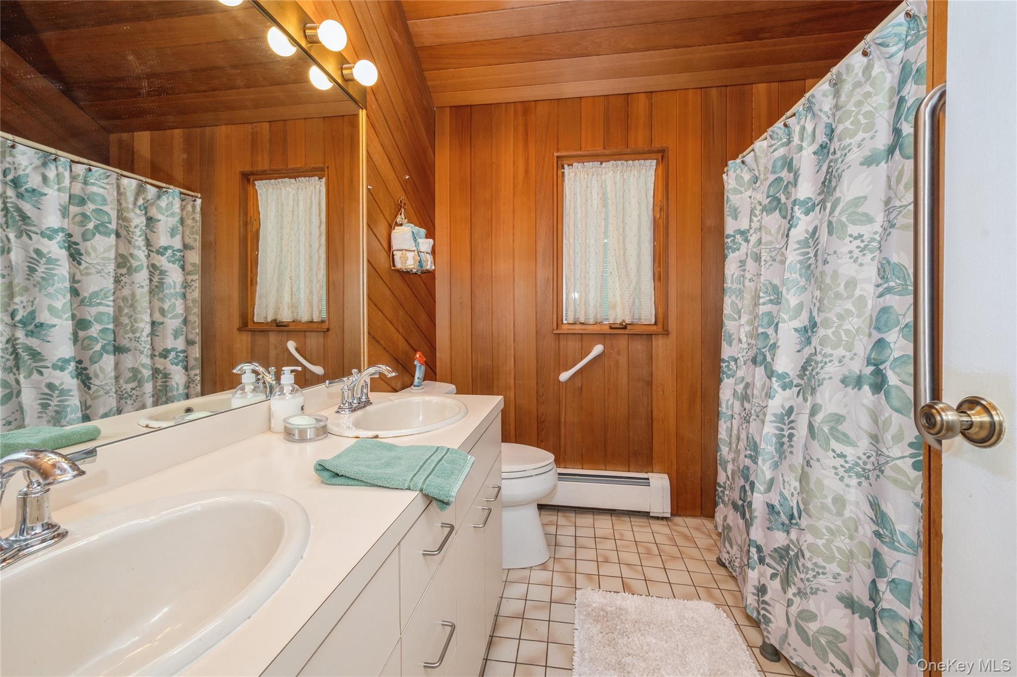 9 Elm Lane, Stony Brook, NY 11790