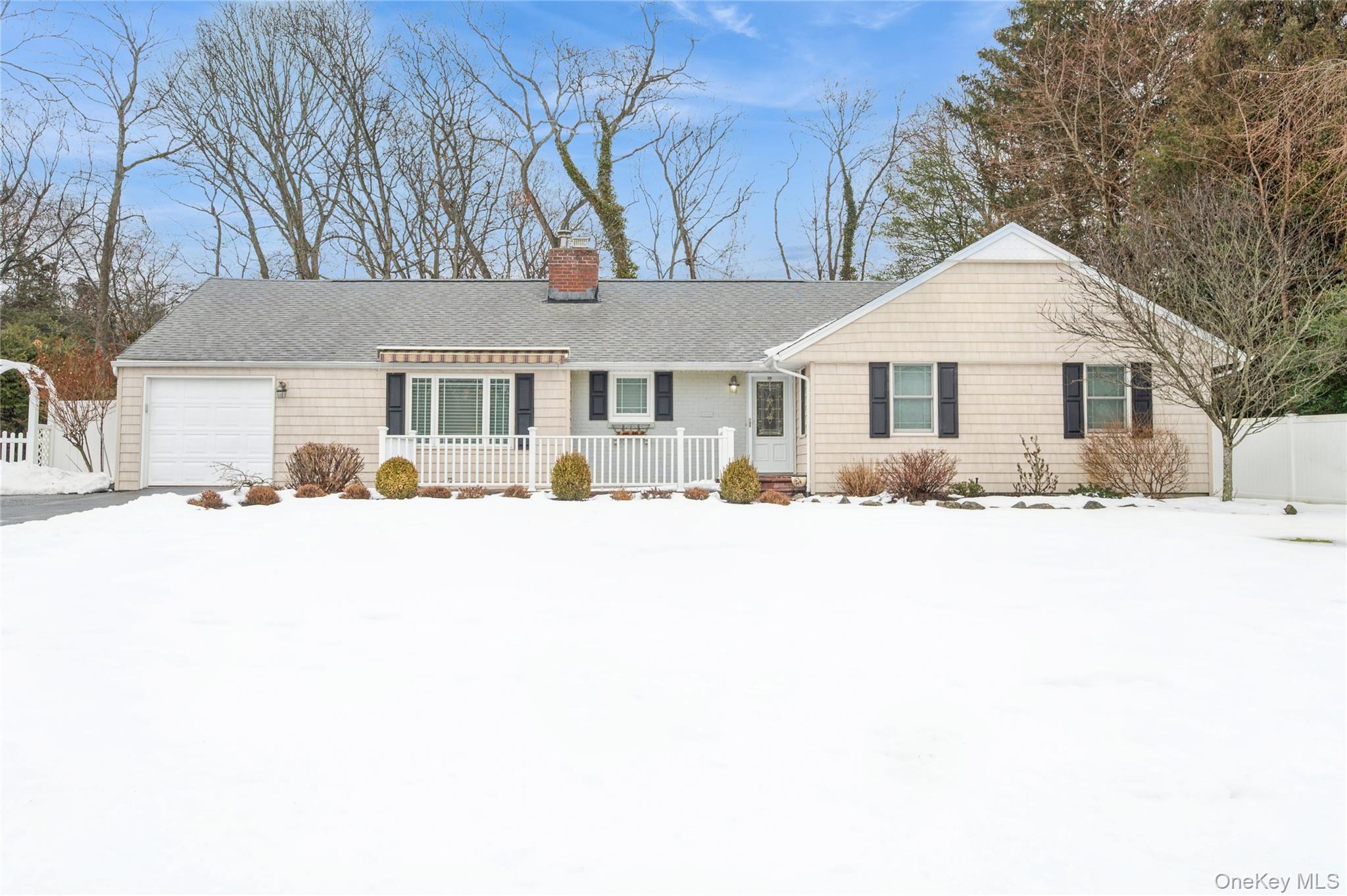 9 Elm Lane, Stony Brook, NY 11790