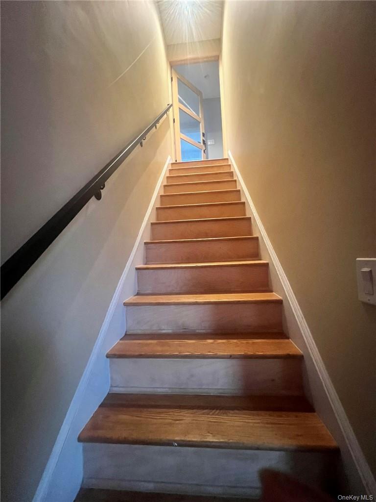 36 Roanoke Avenue # 2, Rye Brook, NY 10573